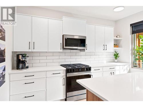 Q18 Show Suite Located at 103-2049 Highland Place - 1844 Qu'Appelle Boulevard Unit# 109, Kamloops, BC - Indoor Photo Showing Kitchen With Upgraded Kitchen