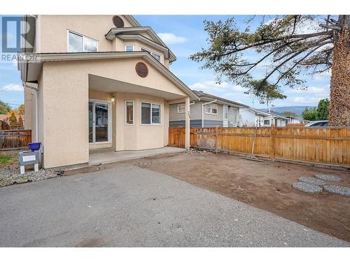 763 Kamloops Avenue Unit# 101, Penticton, BC - Outdoor