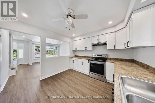 357 Durham Court, Oshawa, ON - Indoor Photo Showing Kitchen