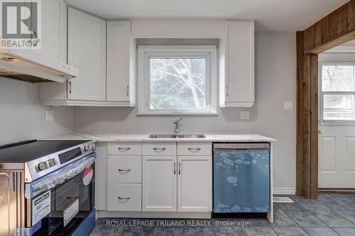 266 Alma Street, St. Thomas, ON - Indoor Photo Showing Kitchen