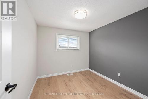 8 - 1443 Huron Street, London, ON - Indoor Photo Showing Other Room