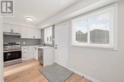 8 - 1443 Huron Street, London, ON - Indoor Photo Showing Kitchen