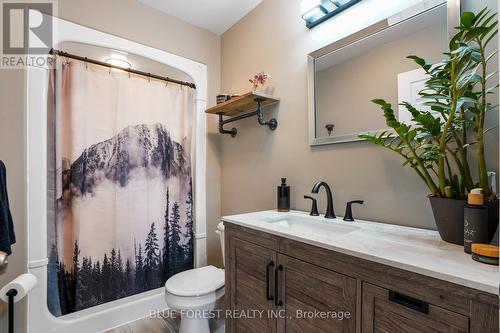 10 Abbie Lane, Norfolk (Teeterville), ON - Indoor Photo Showing Bathroom