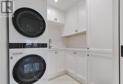 17200 12Th Concession Road, King, ON - Indoor Photo Showing Laundry Room