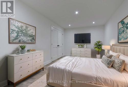 17200 12Th Concession Road, King, ON - Indoor Photo Showing Bedroom