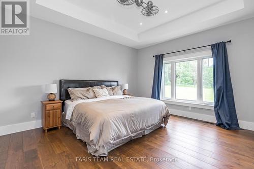 141 Dale Crescent, Bradford West Gwillimbury, ON - Indoor Photo Showing Bedroom