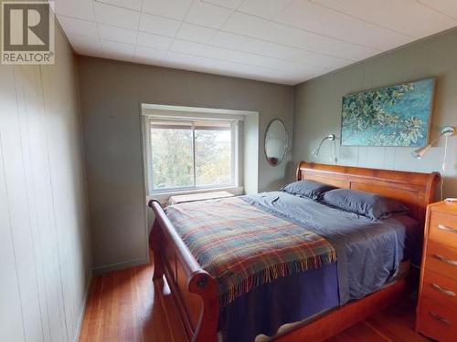 4328 Westview Ave, Powell River, BC - Indoor Photo Showing Bedroom