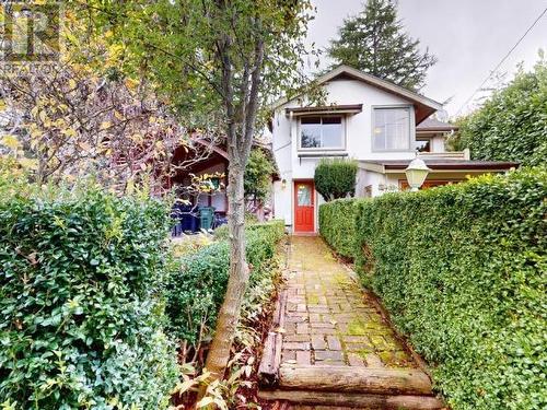 4328 Westview Ave, Powell River, BC - Outdoor