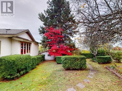 4328 Westview Ave, Powell River, BC - Outdoor