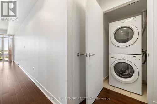 809 - 360 Square One Drive, Mississauga, ON - Indoor Photo Showing Laundry Room