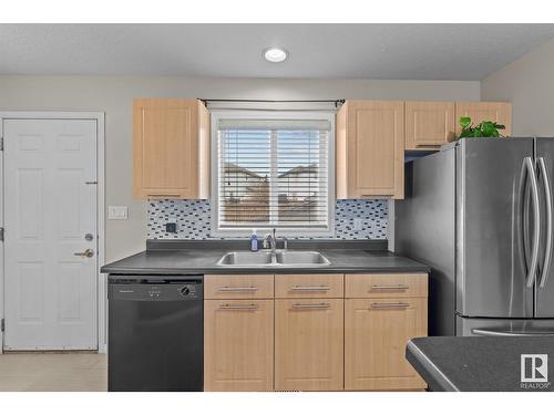 15806 139 St Nw, Edmonton, AB - Indoor Photo Showing Kitchen With Double Sink