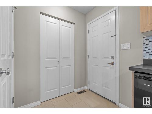 15806 139 St Nw, Edmonton, AB - Indoor Photo Showing Other Room