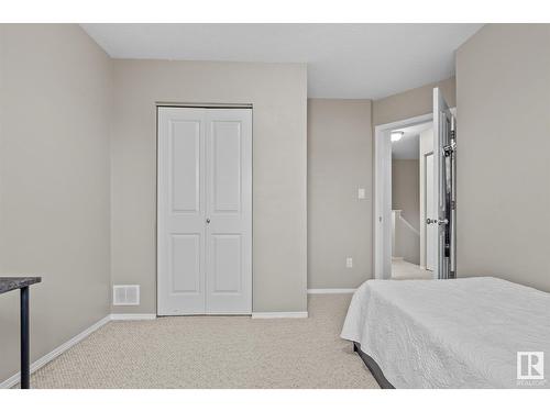 15806 139 St Nw, Edmonton, AB - Indoor Photo Showing Bedroom