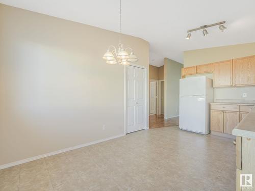 3344 24 Av Nw, Edmonton, AB - Indoor Photo Showing Kitchen