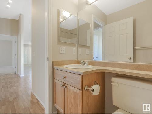 3344 24 Av Nw, Edmonton, AB - Indoor Photo Showing Bathroom