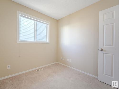 3344 24 Av Nw, Edmonton, AB - Indoor Photo Showing Other Room