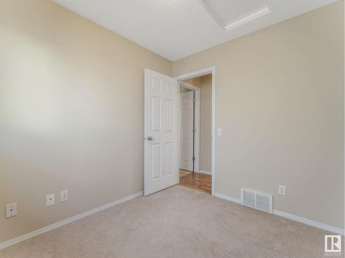 3344 24 Av Nw, Edmonton, AB - Indoor Photo Showing Other Room