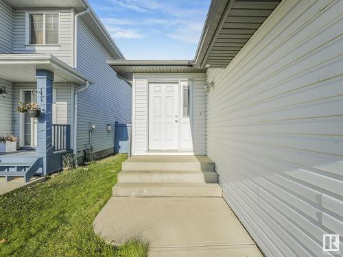 3344 24 Av Nw, Edmonton, AB - Outdoor