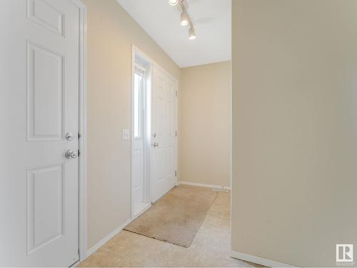 3344 24 Av Nw, Edmonton, AB - Indoor Photo Showing Other Room