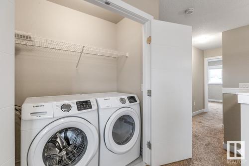 8538 Cushing Pl Sw, Edmonton, AB - Indoor Photo Showing Laundry Room