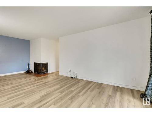 #5 10836 116 St Nw, Edmonton, AB - Indoor With Fireplace