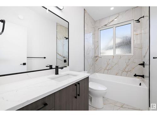 6844 171 Av Nw, Edmonton, AB - Indoor Photo Showing Bathroom