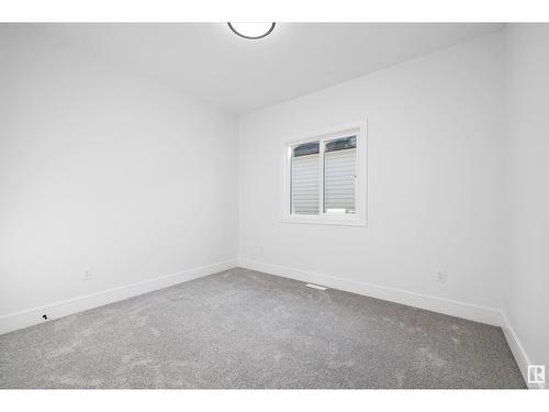 6844 171 Av Nw, Edmonton, AB - Indoor Photo Showing Other Room