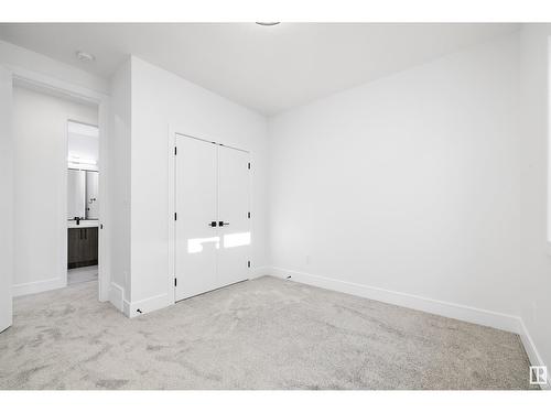 6844 171 Av Nw, Edmonton, AB - Indoor Photo Showing Other Room