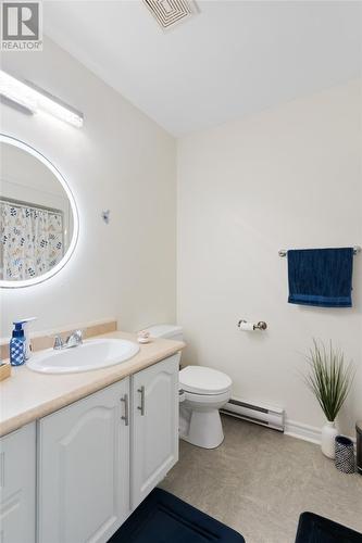 1622 Topsail Road, Paradise, NL - Indoor Photo Showing Bathroom