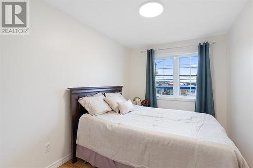 1622 Topsail Road, Paradise, NL - Indoor Photo Showing Bedroom