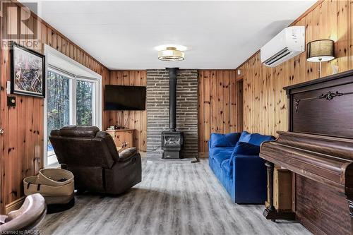 415 Mallory Beach Road, South Bruce Peninsula, ON - Indoor Photo Showing Living Room With Fireplace