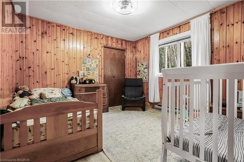 415 Mallory Beach Road, South Bruce Peninsula, ON - Indoor Photo Showing Bedroom