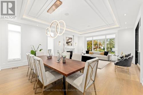 17 Waring Court, Toronto, ON - Indoor Photo Showing Dining Room