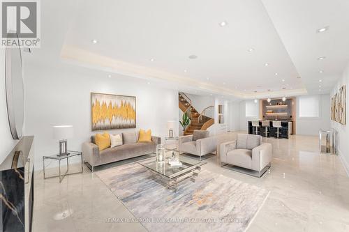 17 Waring Court, Toronto, ON - Indoor Photo Showing Living Room