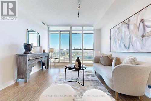 1815 - 33 Singer Court, Toronto, ON - Indoor Photo Showing Living Room