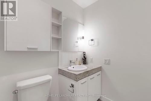 1815 - 33 Singer Court, Toronto, ON - Indoor Photo Showing Bathroom