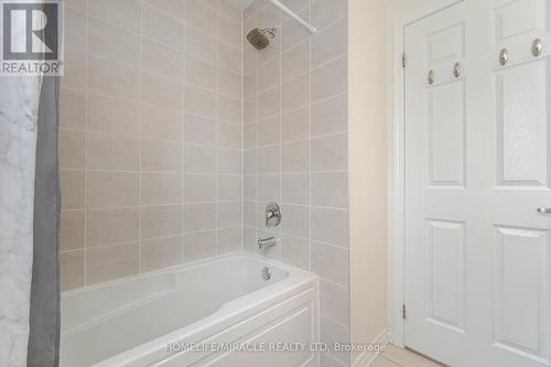 3370 Thunderbird Promenade, Pickering, ON - Indoor Photo Showing Bathroom