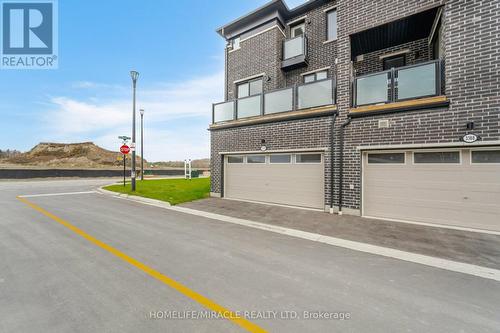 3370 Thunderbird Promenade, Pickering, ON - Outdoor