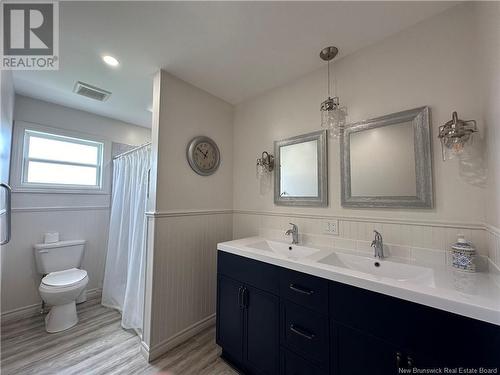 83 Riverview Avenue, St George, NB - Indoor Photo Showing Bathroom