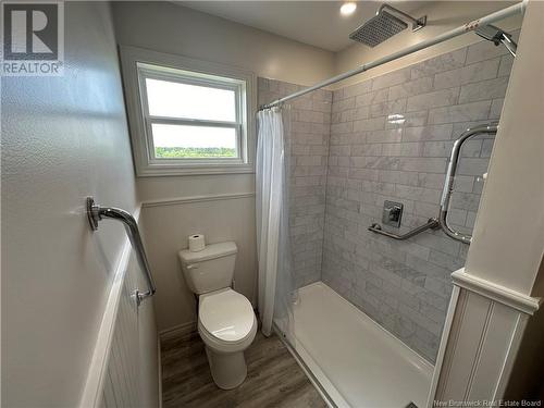 83 Riverview Avenue, St George, NB - Indoor Photo Showing Bathroom