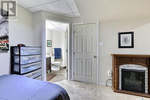 1042 Cypress Way N, Regina, SK - Indoor Photo Showing Bedroom