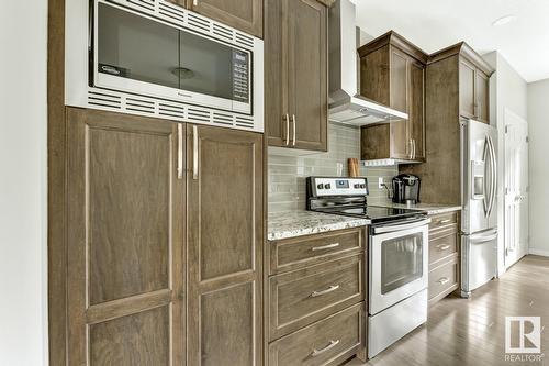 3335 Checknita Cm Sw, Edmonton, AB - Indoor Photo Showing Kitchen