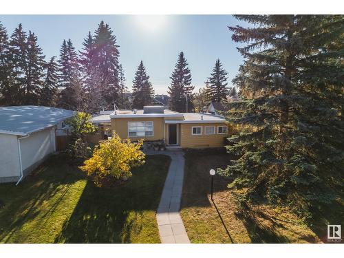 11689 72 Av Nw, Edmonton, AB - Outdoor