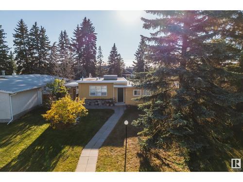 11689 72 Av Nw, Edmonton, AB - Outdoor