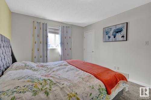 716 78 St Sw, Edmonton, AB - Indoor Photo Showing Bedroom