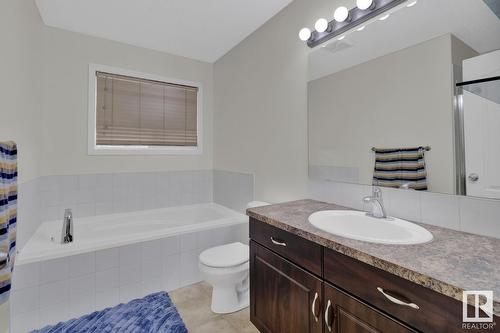 716 78 St Sw, Edmonton, AB - Indoor Photo Showing Bathroom