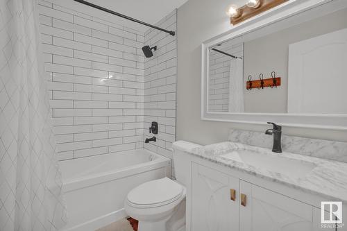 716 78 St Sw, Edmonton, AB - Indoor Photo Showing Bathroom