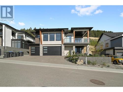 695 Deans Drive, Kelowna, BC - Outdoor With Facade