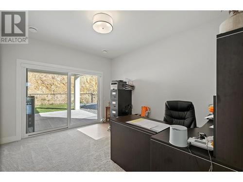 695 Deans Drive, Kelowna, BC - Indoor