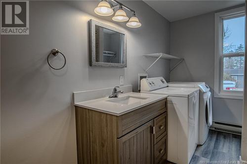 80 Vincent Road, Quispamsis, NB - Indoor Photo Showing Laundry Room